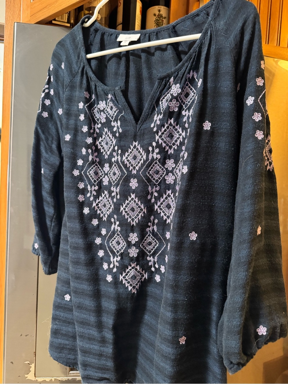 J Jill-Embroidered Split-Neck Women's Top/dark blue with Light Purple Accents M
